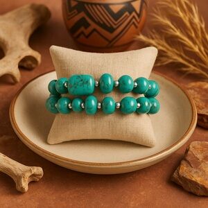 Premier Designs CABO Set of two 7.5" stretch bracelets.  Like new. #088